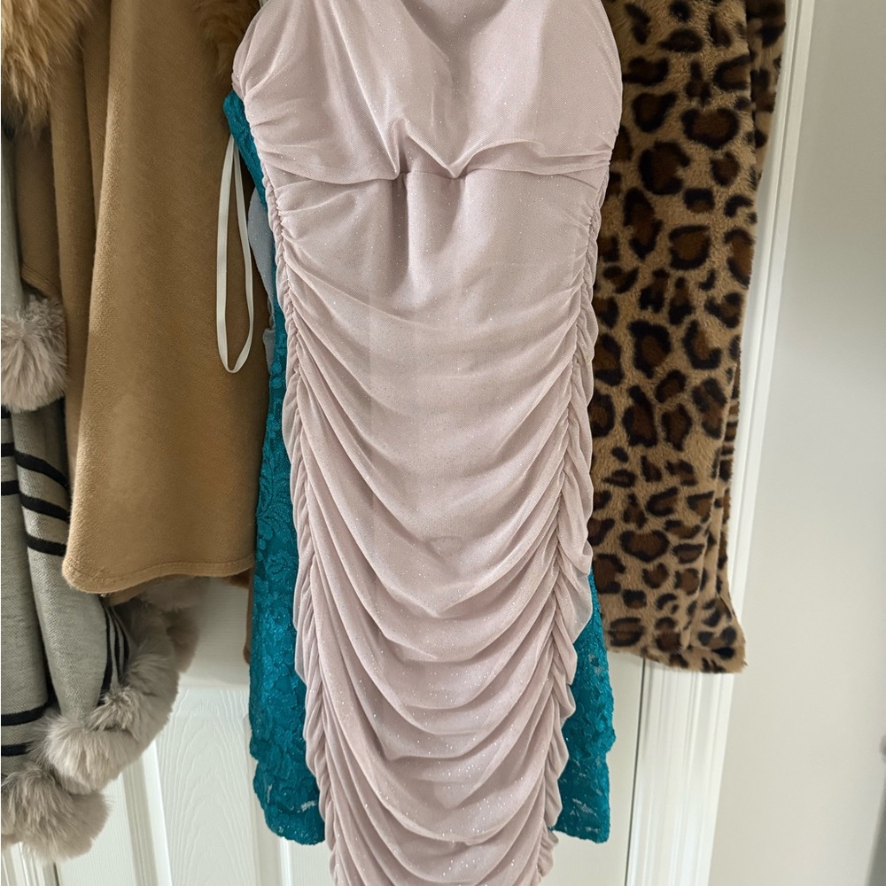 Elegant Ruched Dress Light Sparkles ✨ Prom, Wedding, or Cocktail Dress
